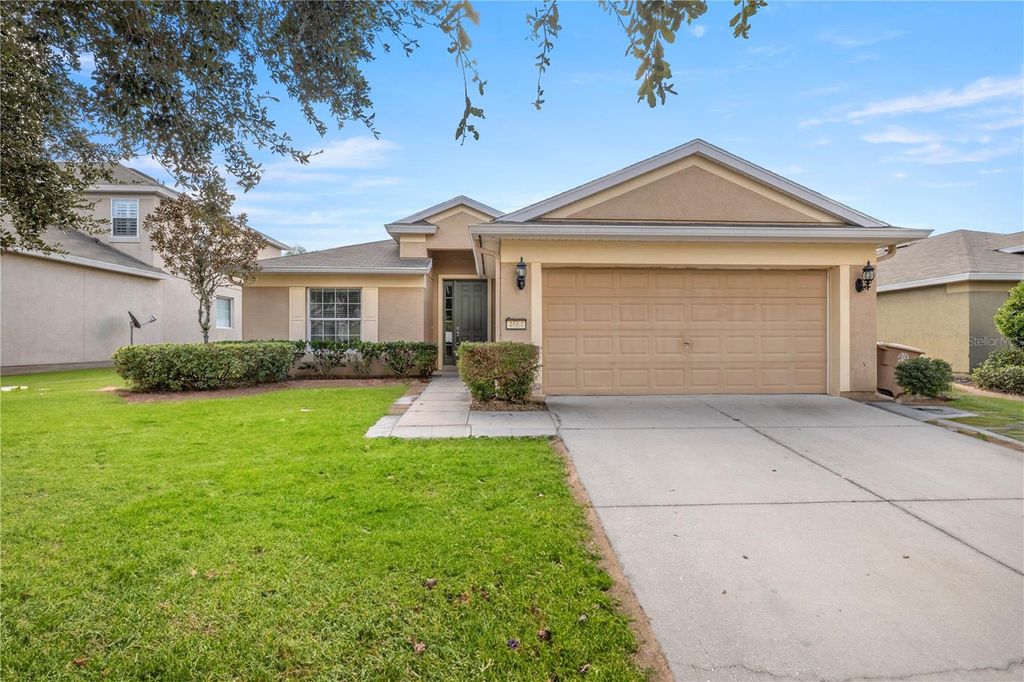Photo of 4664 SW 40th Place, Ocala, FL 34474 (MLS # OM721044)