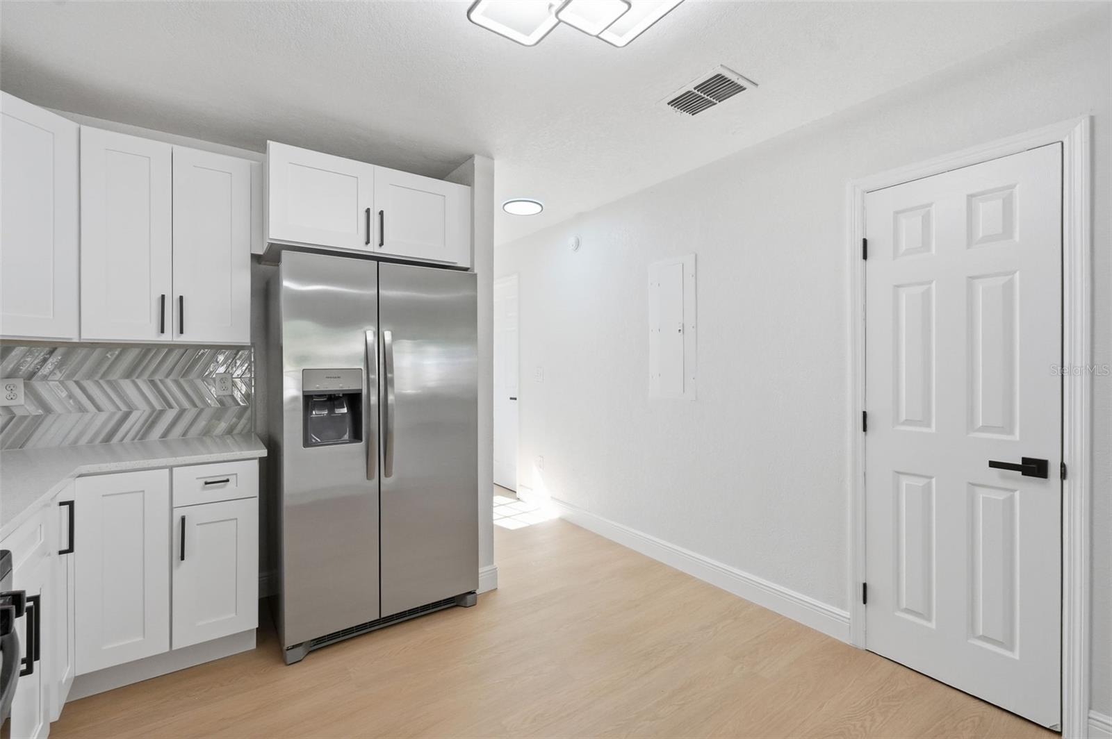 5065 5065 PLUMOSA STREET