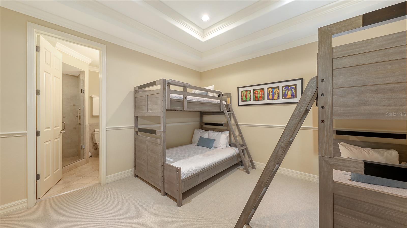 SAINT ARMANDS DIV JOHN RINGLING ESTATES - Residential