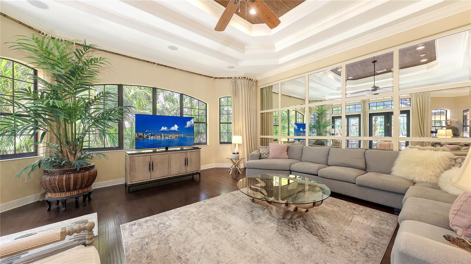 SAINT ARMANDS DIV JOHN RINGLING ESTATES - Residential