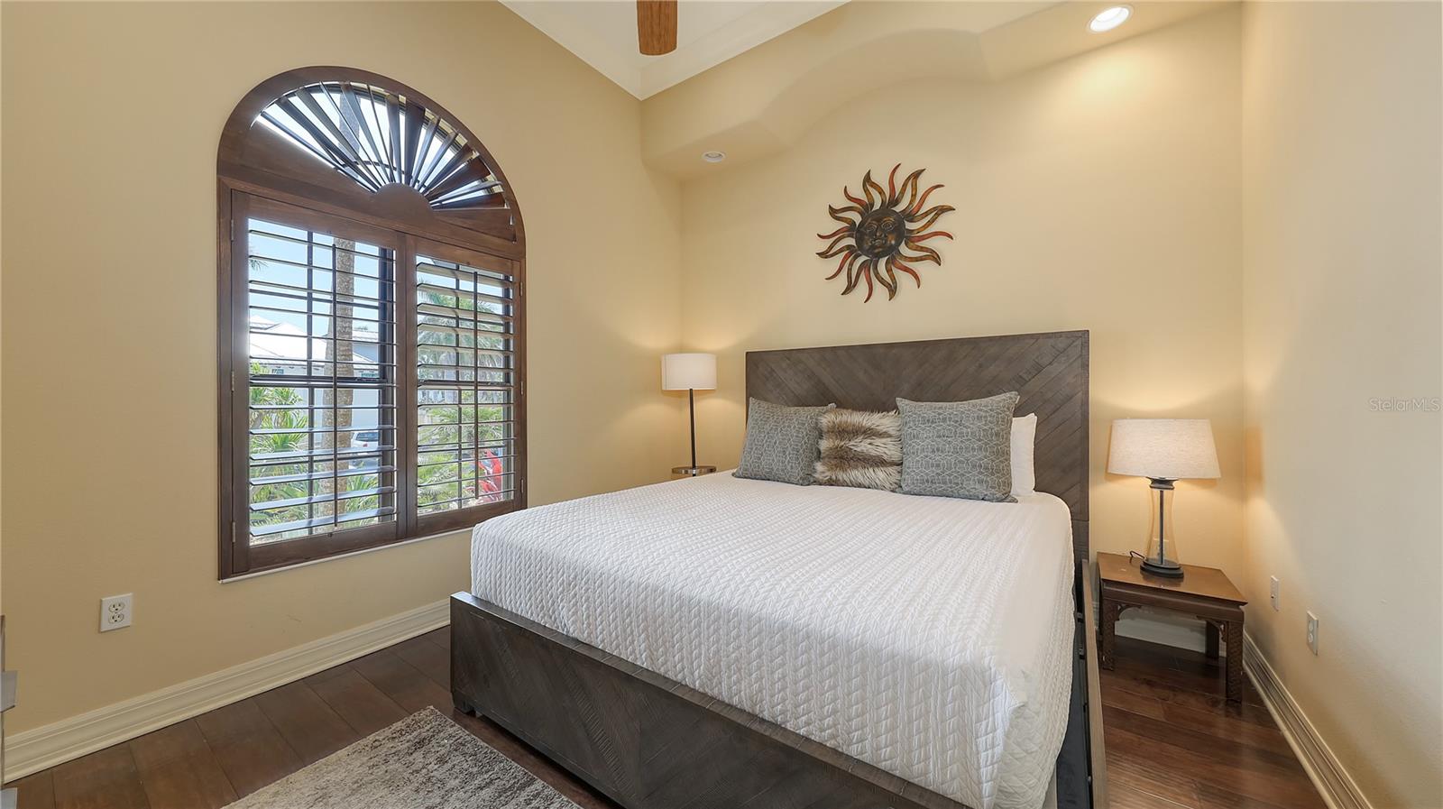 SAINT ARMANDS DIV JOHN RINGLING ESTATES - Residential