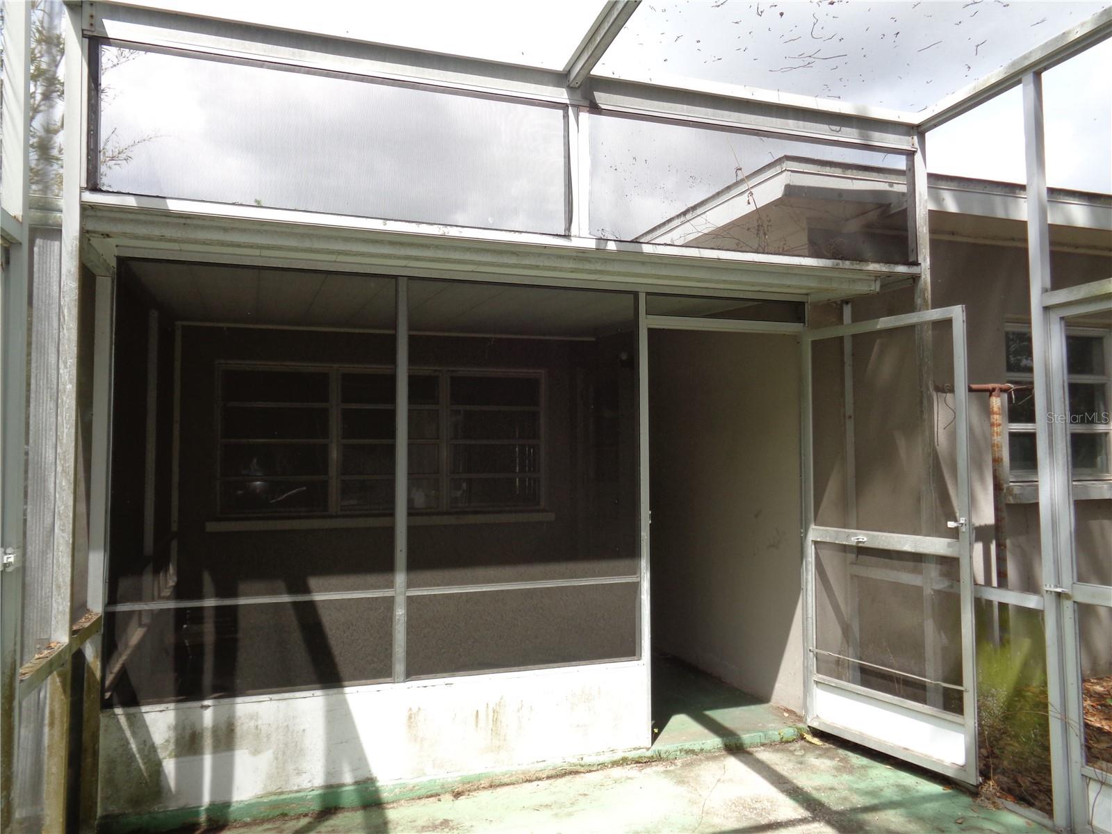 KENSINGTON PARK - Residential