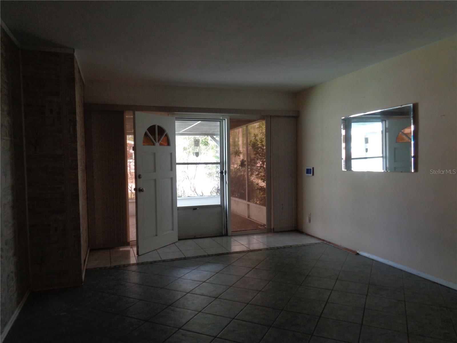 KENSINGTON PARK - Residential