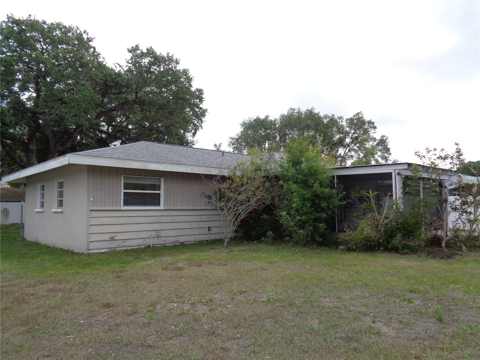 KENSINGTON PARK - Residential