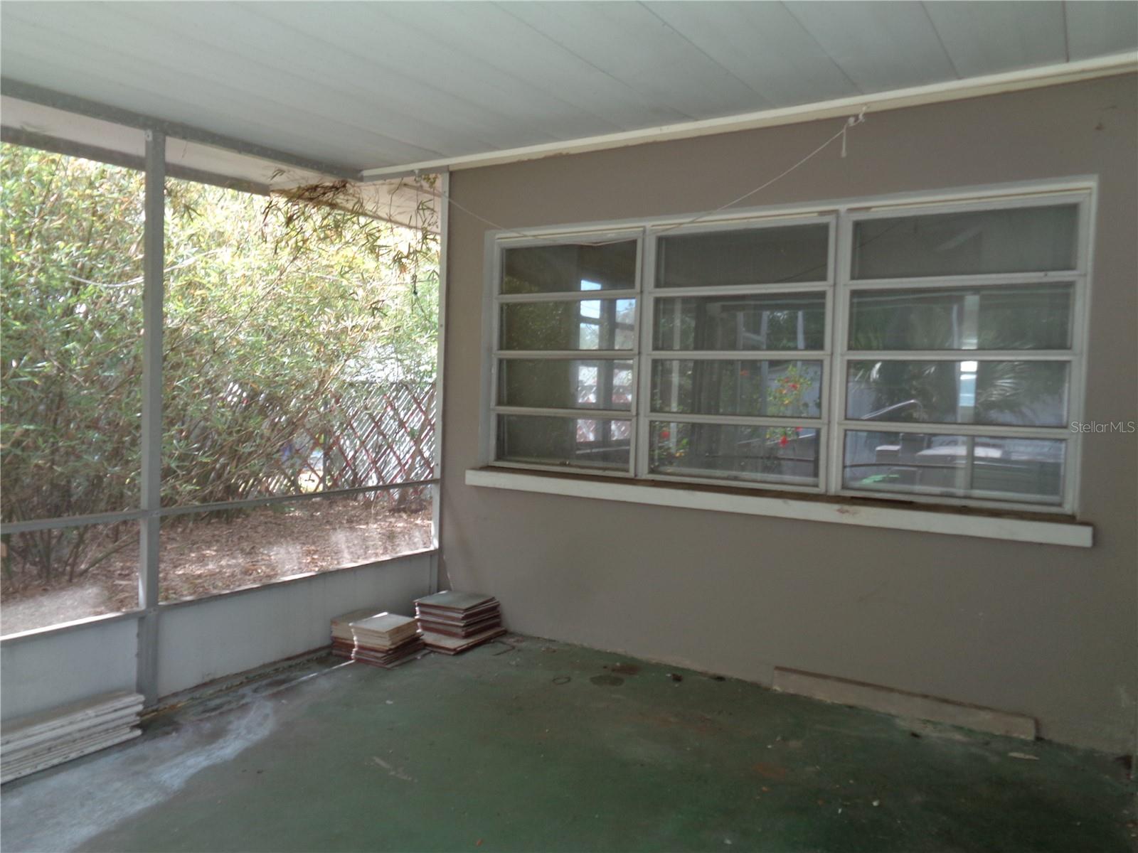 KENSINGTON PARK - Residential