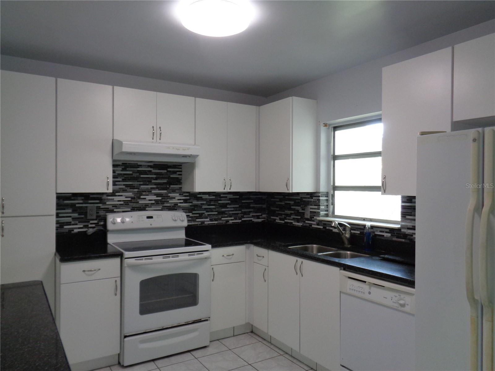 KENSINGTON PARK - Residential