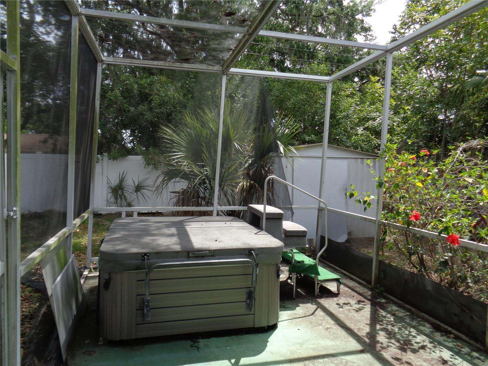 KENSINGTON PARK - Residential