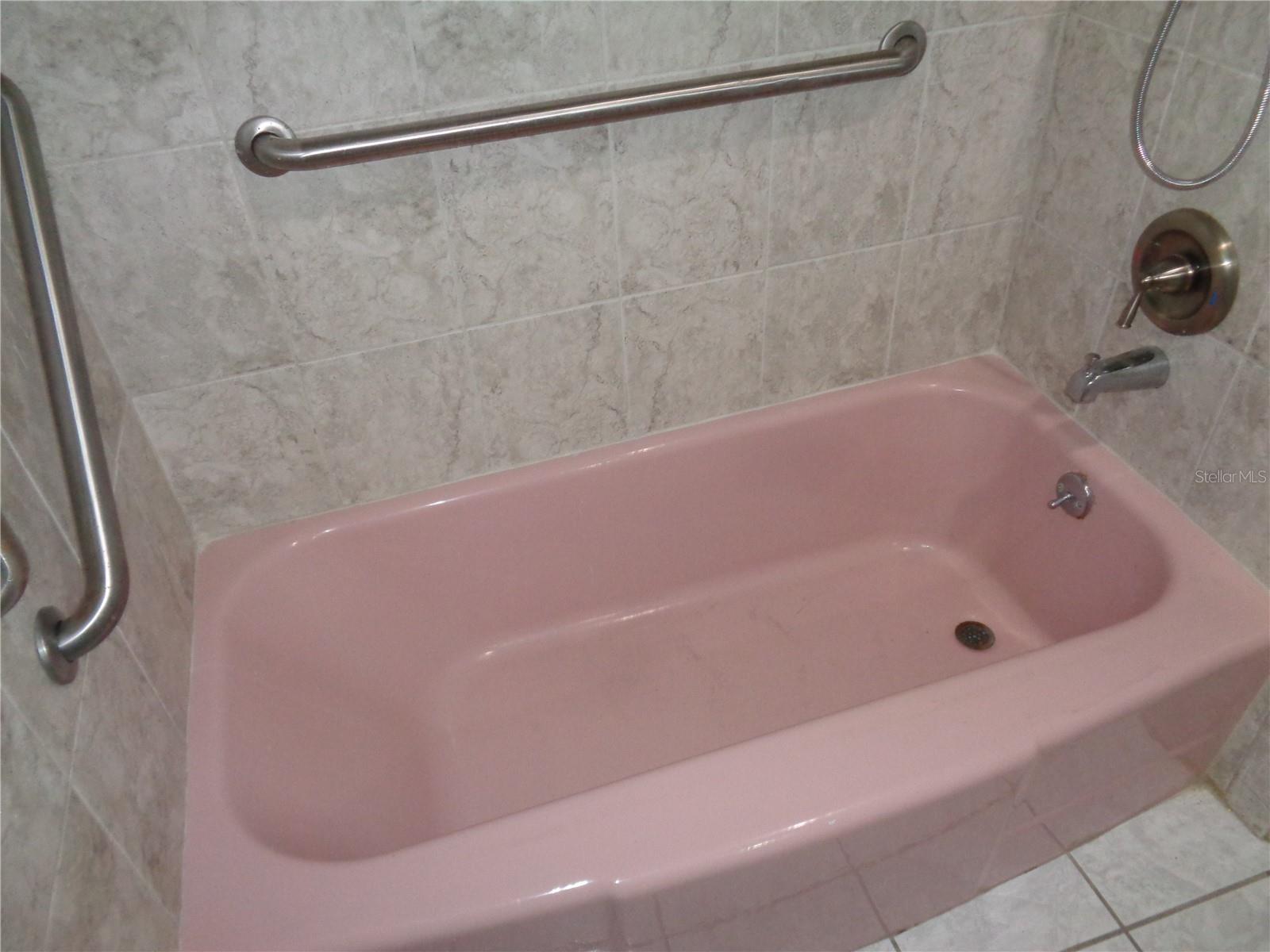 KENSINGTON PARK - Residential