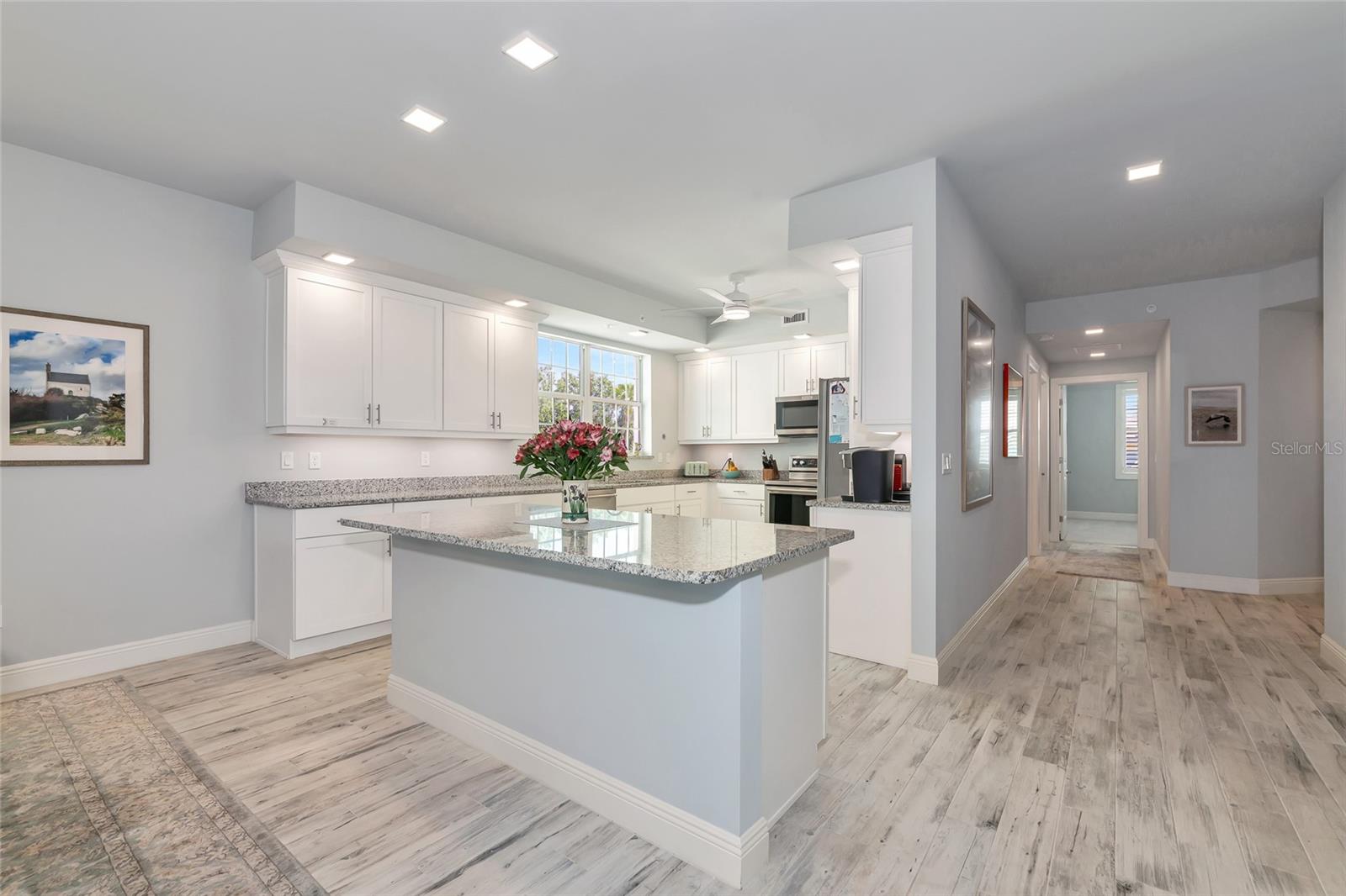 HIDDEN BAY - Residential