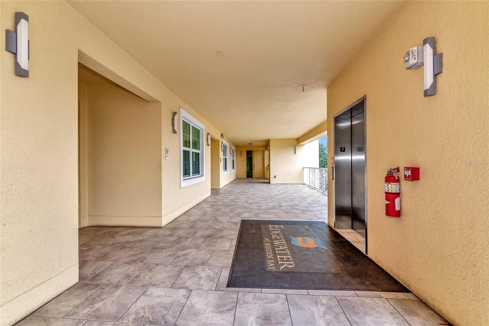 HIDDEN BAY - Residential