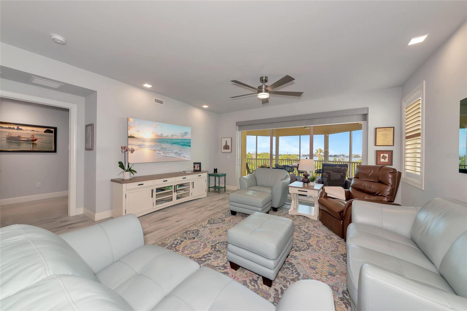 260 HIDDEN BAY DRIVE 305