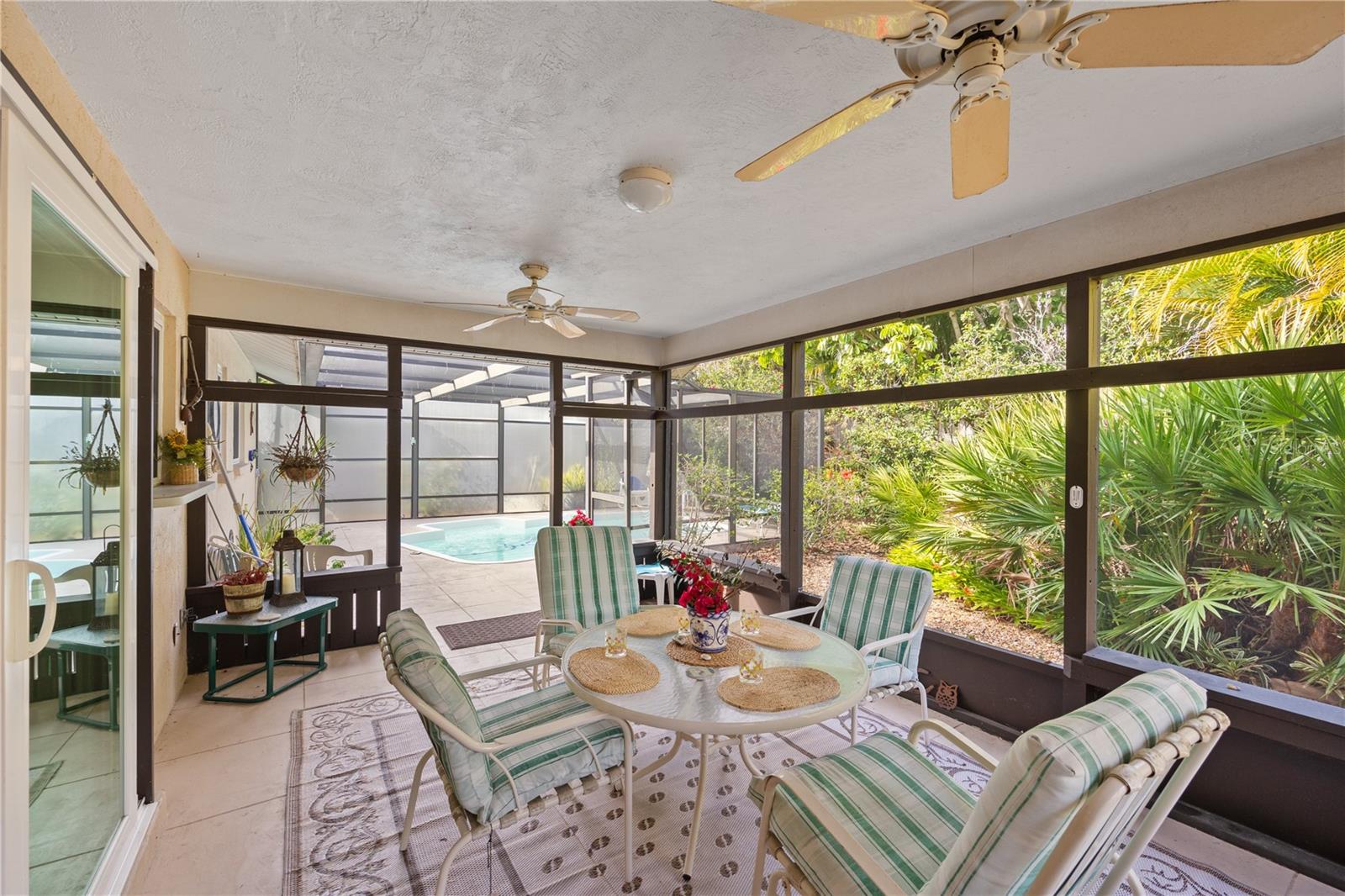 CORDES COVE - Residential