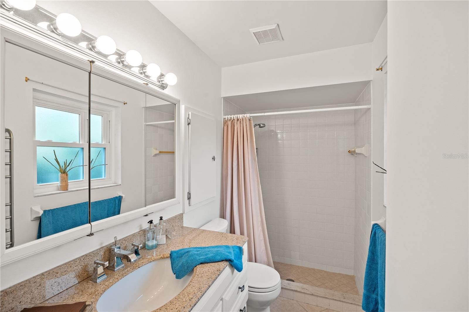 CORDES COVE - Residential