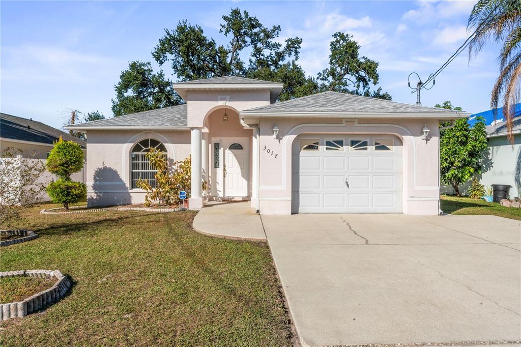 Photo of 3017 W Dewey Street, Tampa, FL 33607 (MLS # TB8445072)