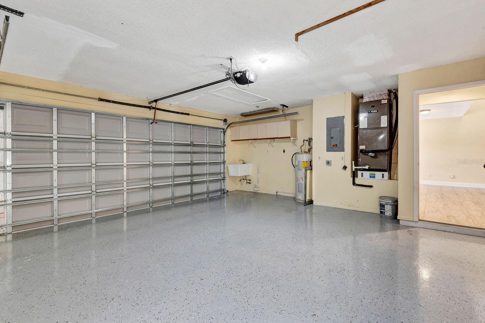 COUNTRY OAKS PH II - Residential