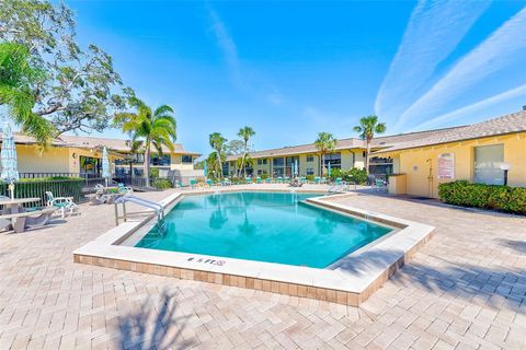 A home in LARGO