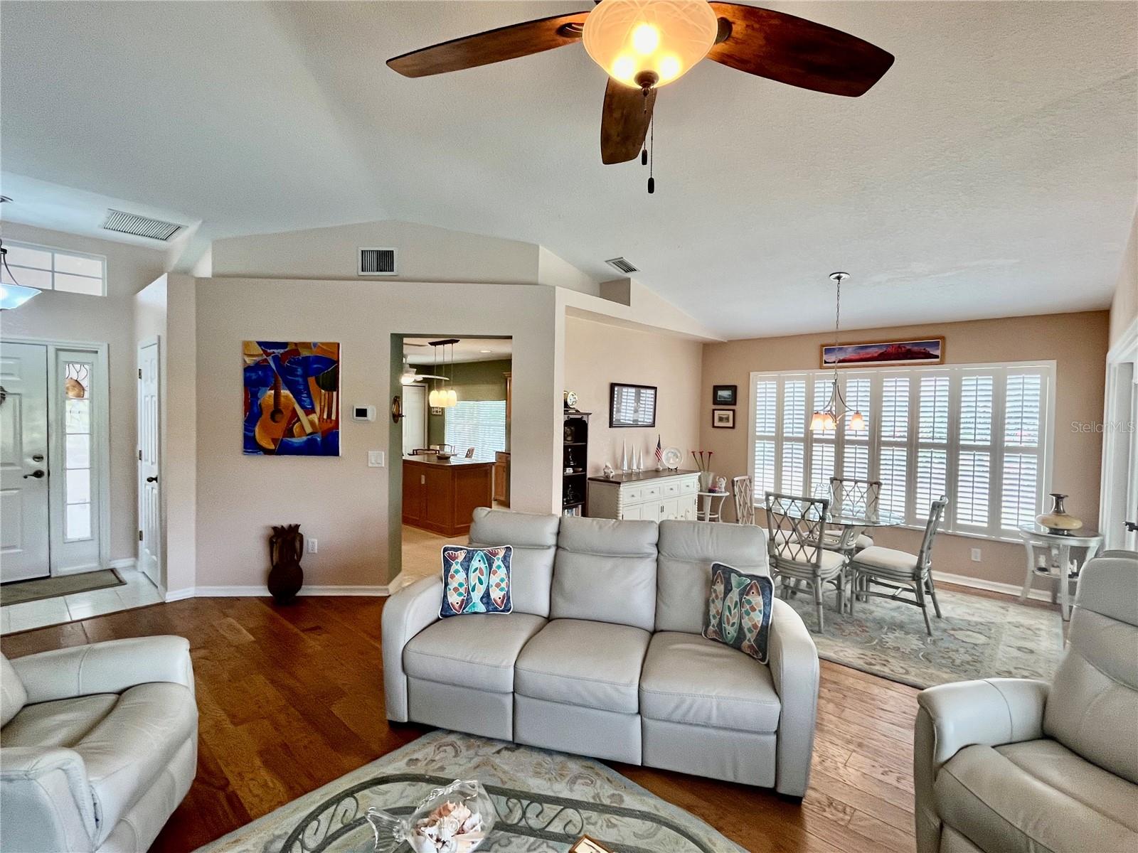 KING TARPON CONDO - Residential