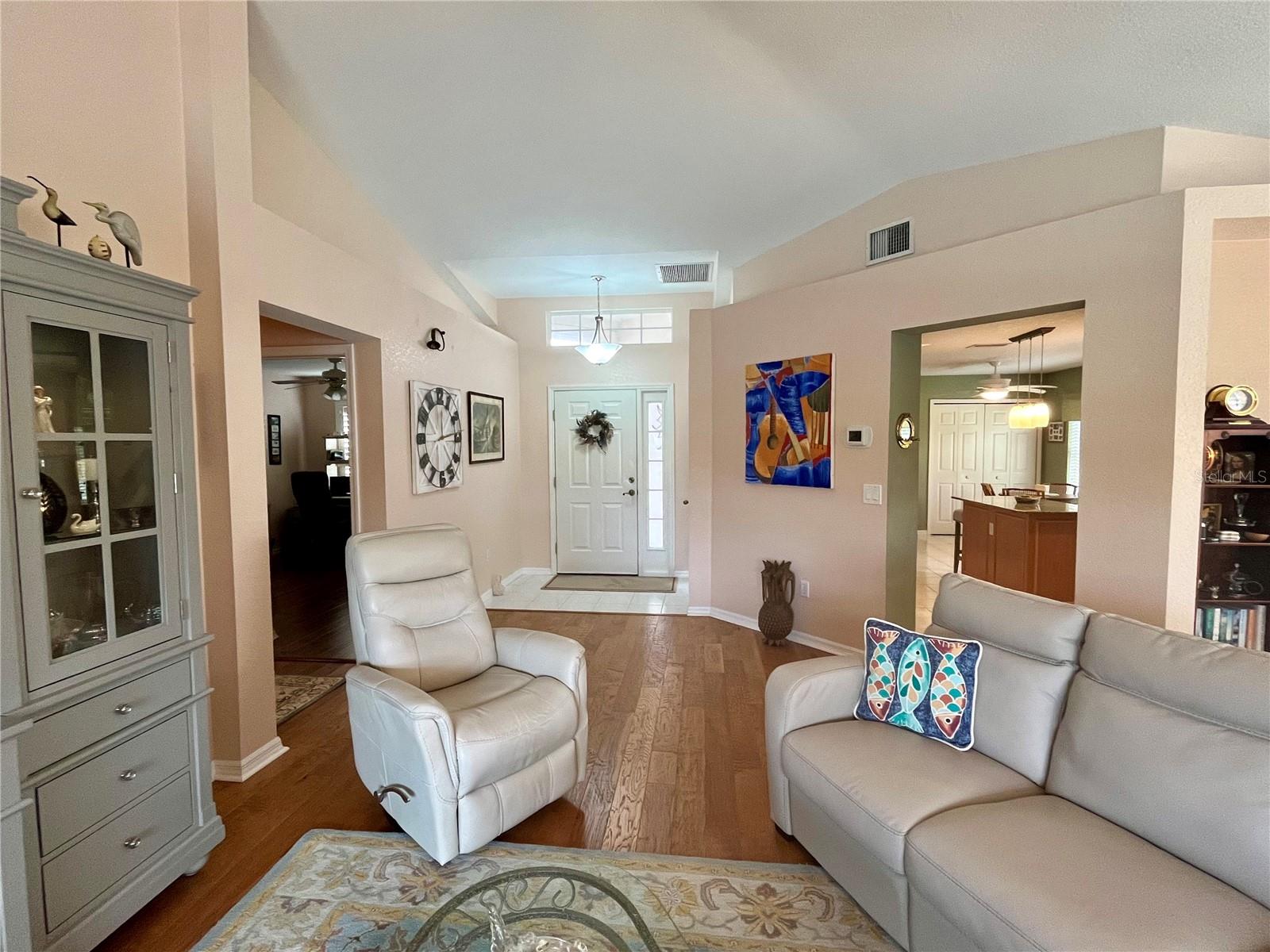 KING TARPON CONDO - Residential