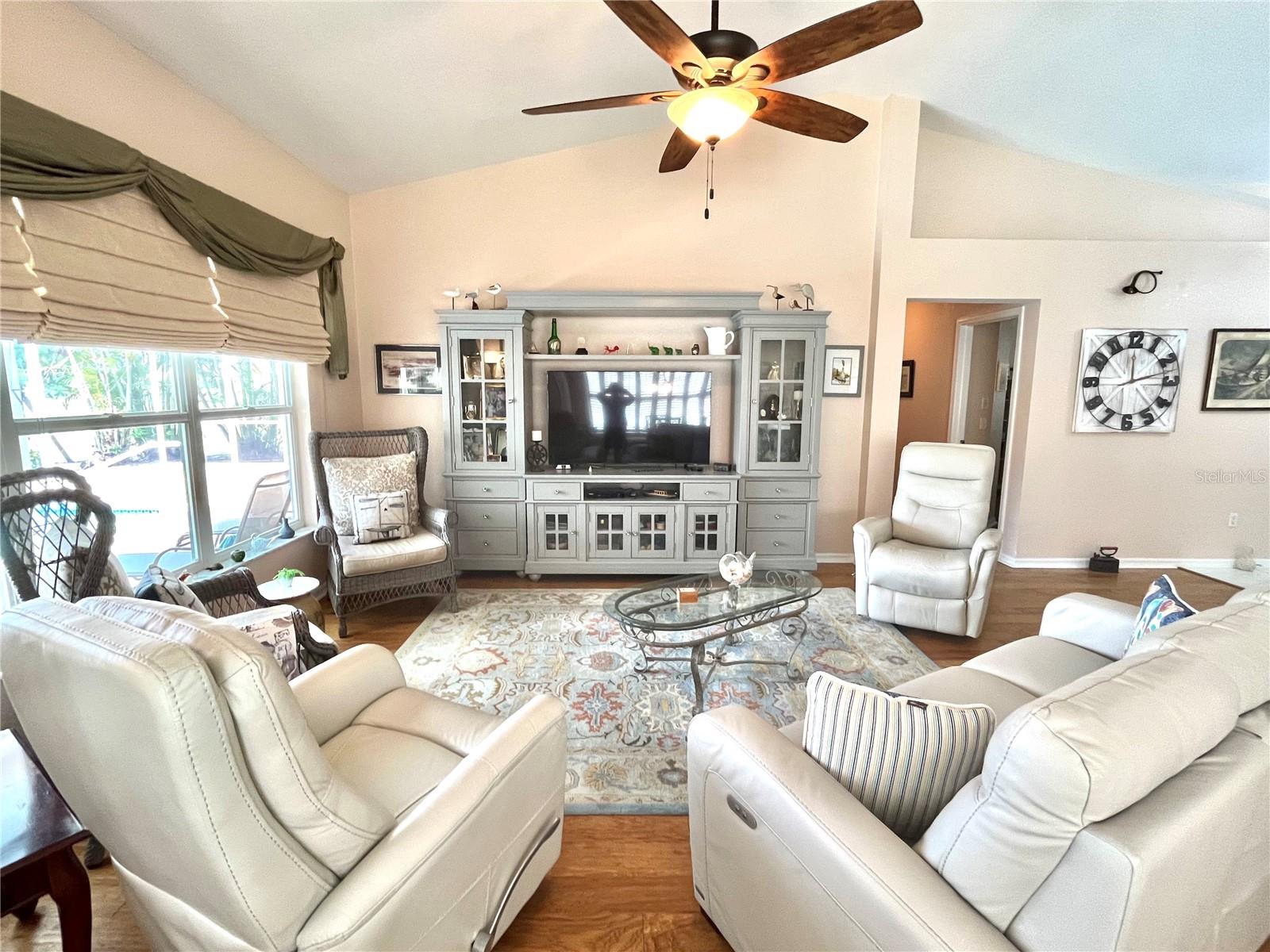 KING TARPON CONDO - Residential