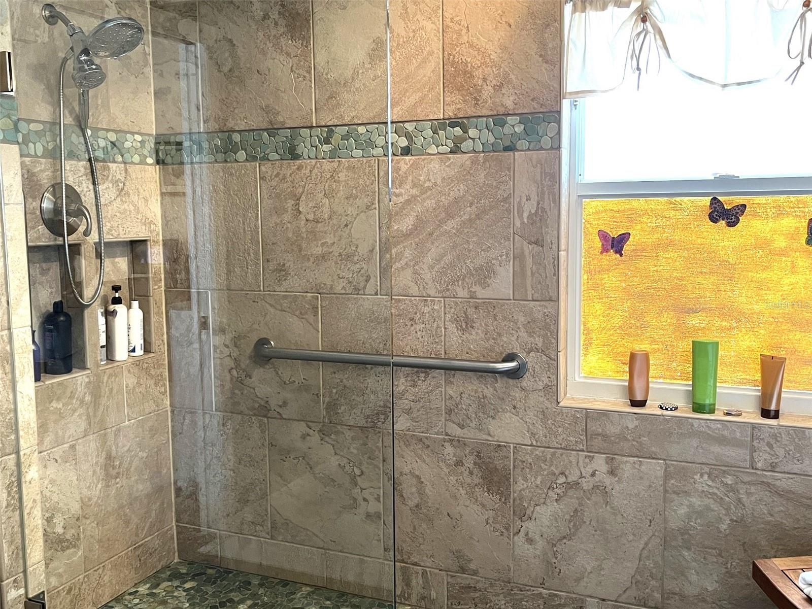 KING TARPON CONDO - Residential