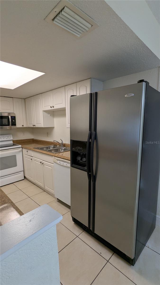 PORT CHARLOTTE SEC 008 - Residential Lease