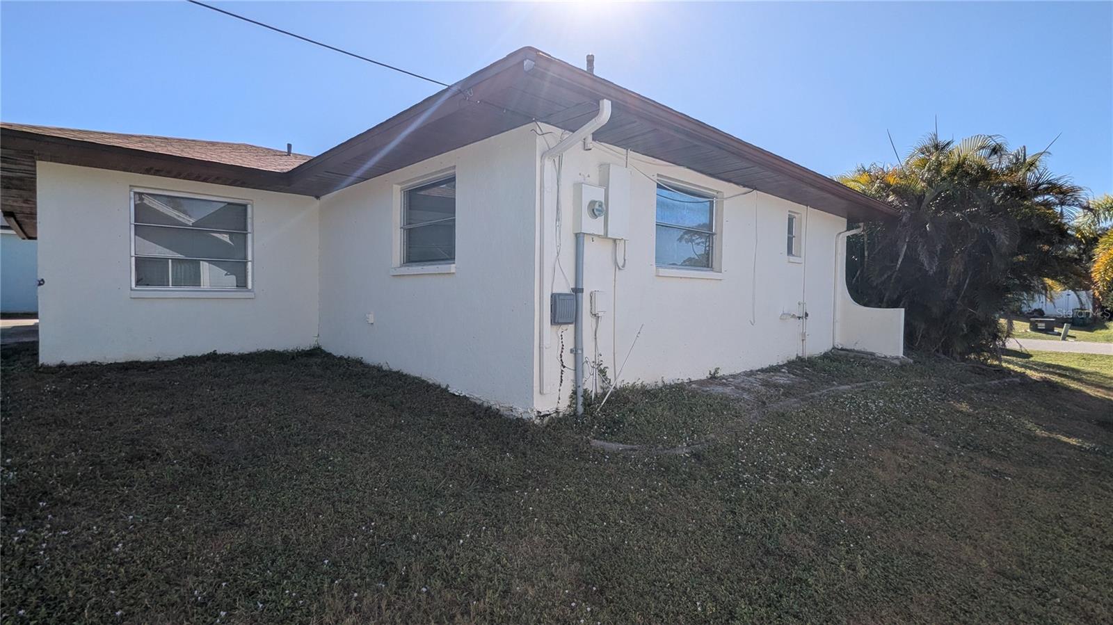 PORT CHARLOTTE SEC 008 - Residential Lease