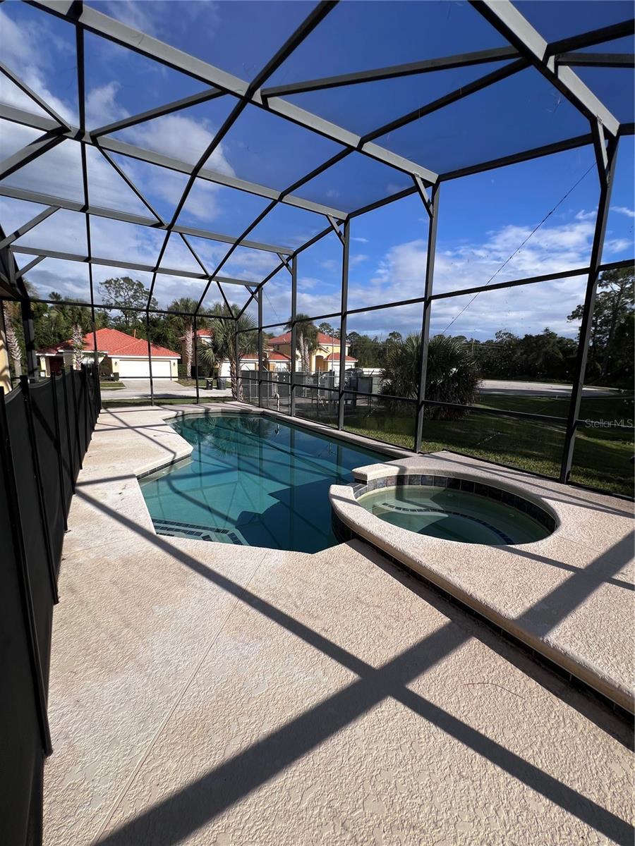 AVIANA PH 01 - Residential