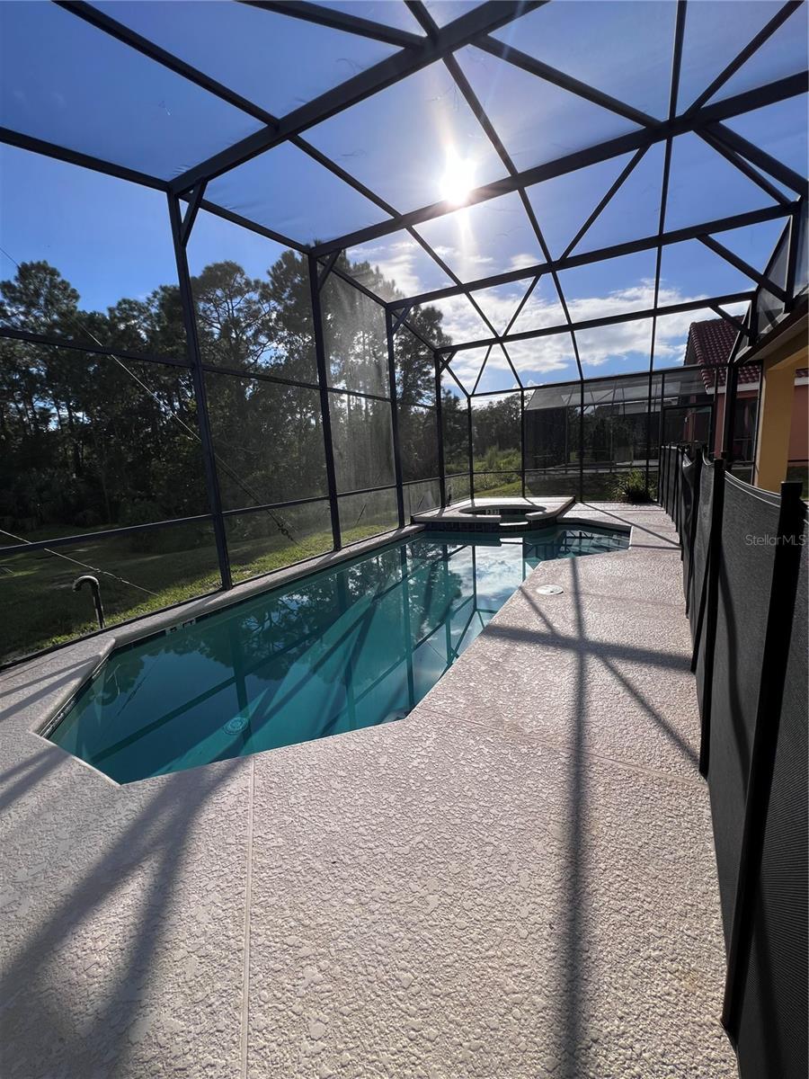 AVIANA PH 01 - Residential