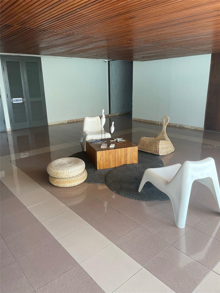 Ave. Isla Verde ISLA VERDE 605