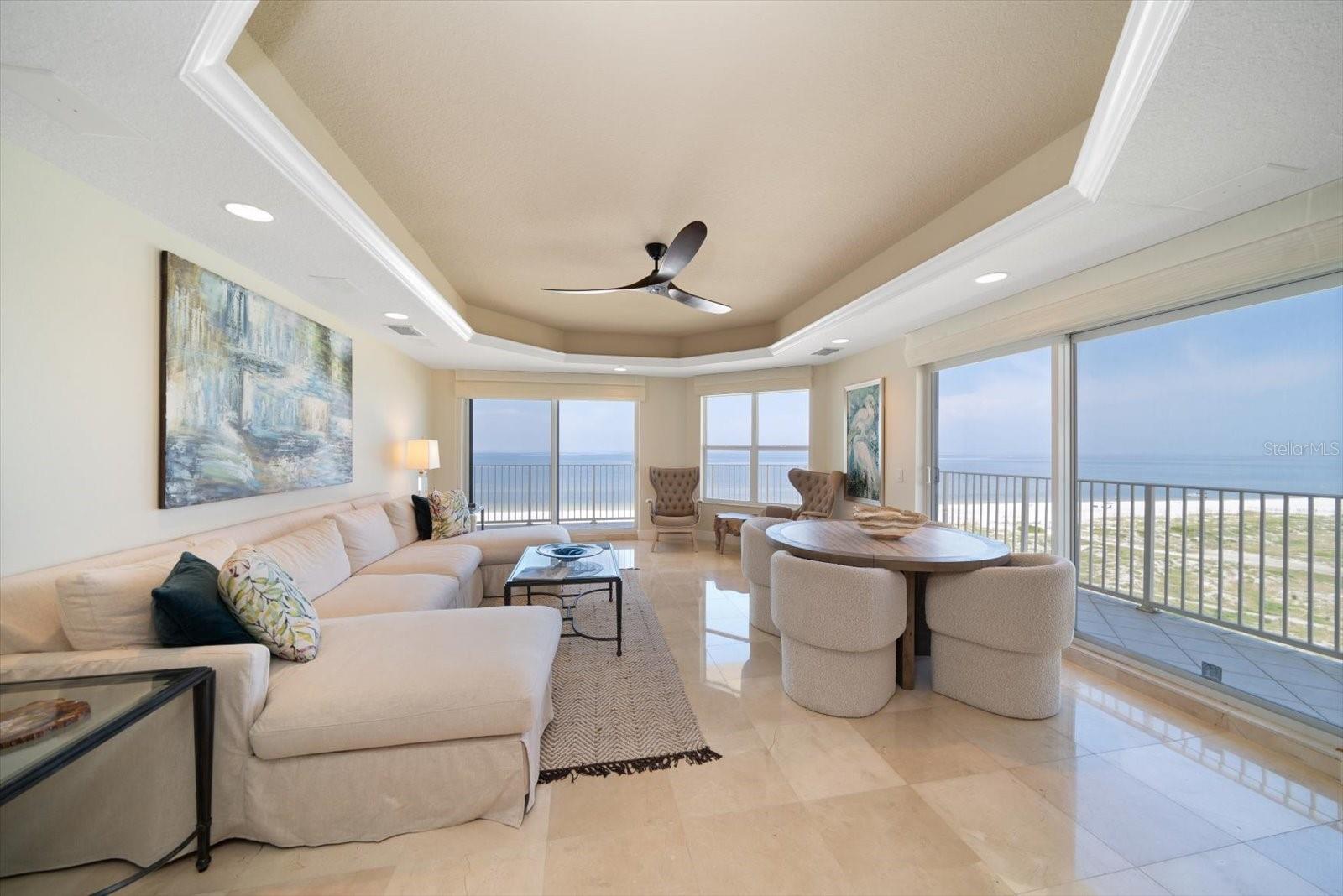 CHATEAUS ON WHITE - Residential