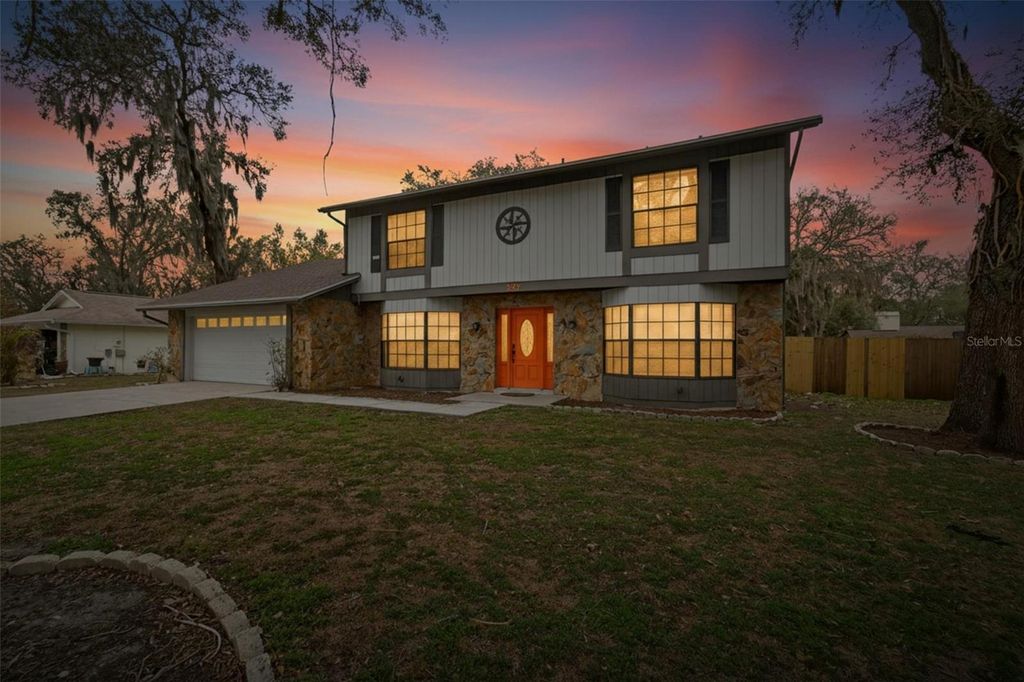 Photo of 206 Bayfield Drive, Brandon, FL 33511 (MLS # TB8481284)