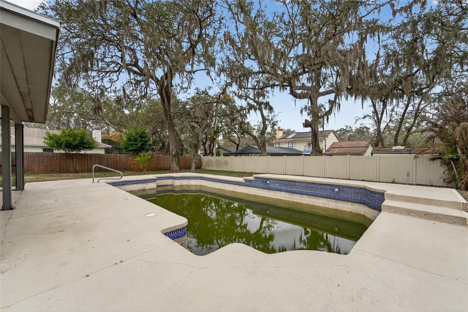 BLOOMINGDALE SEC D UNIT - Residential