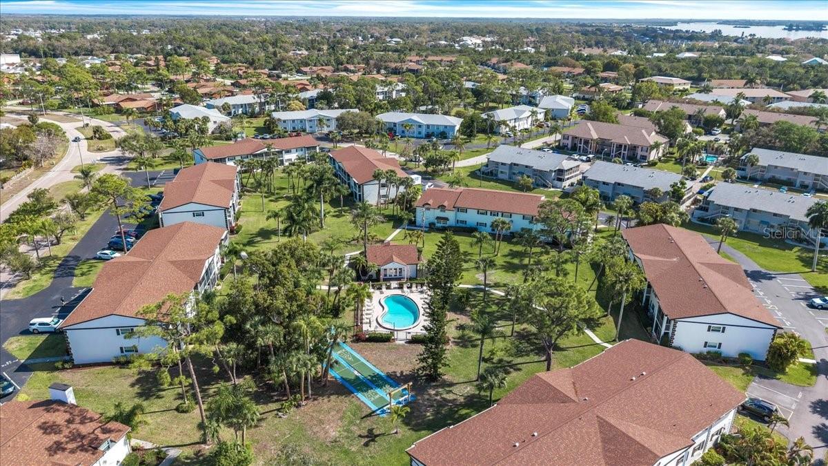 FOXMOOR CONDO - Residential