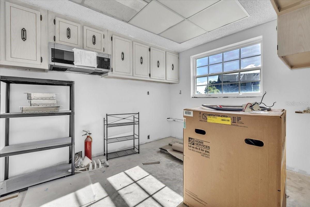 FOXMOOR CONDO - Residential