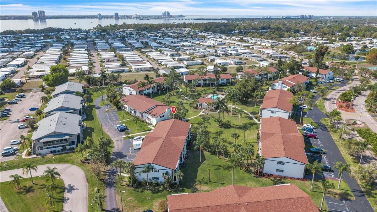 FOXMOOR CONDO - Residential