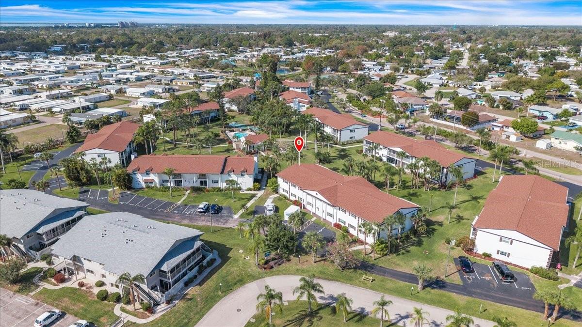 FOXMOOR CONDO - Residential