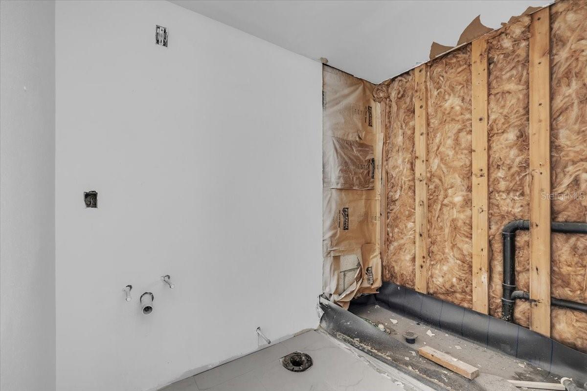 FOXMOOR CONDO - Residential