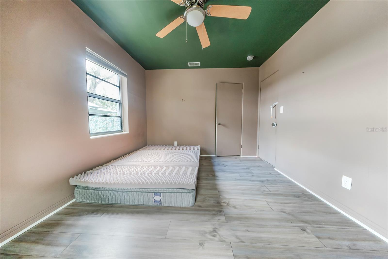 BAYOU VIEW - Residential