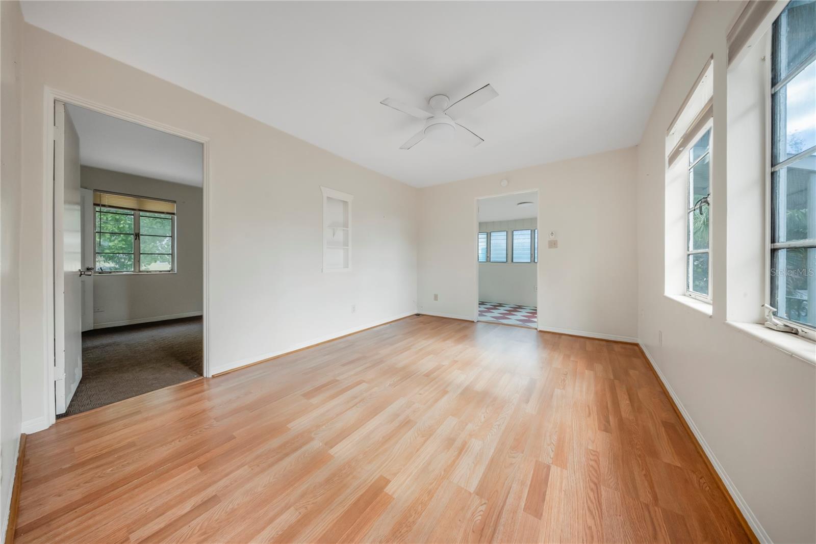 BAYOU VIEW - Residential