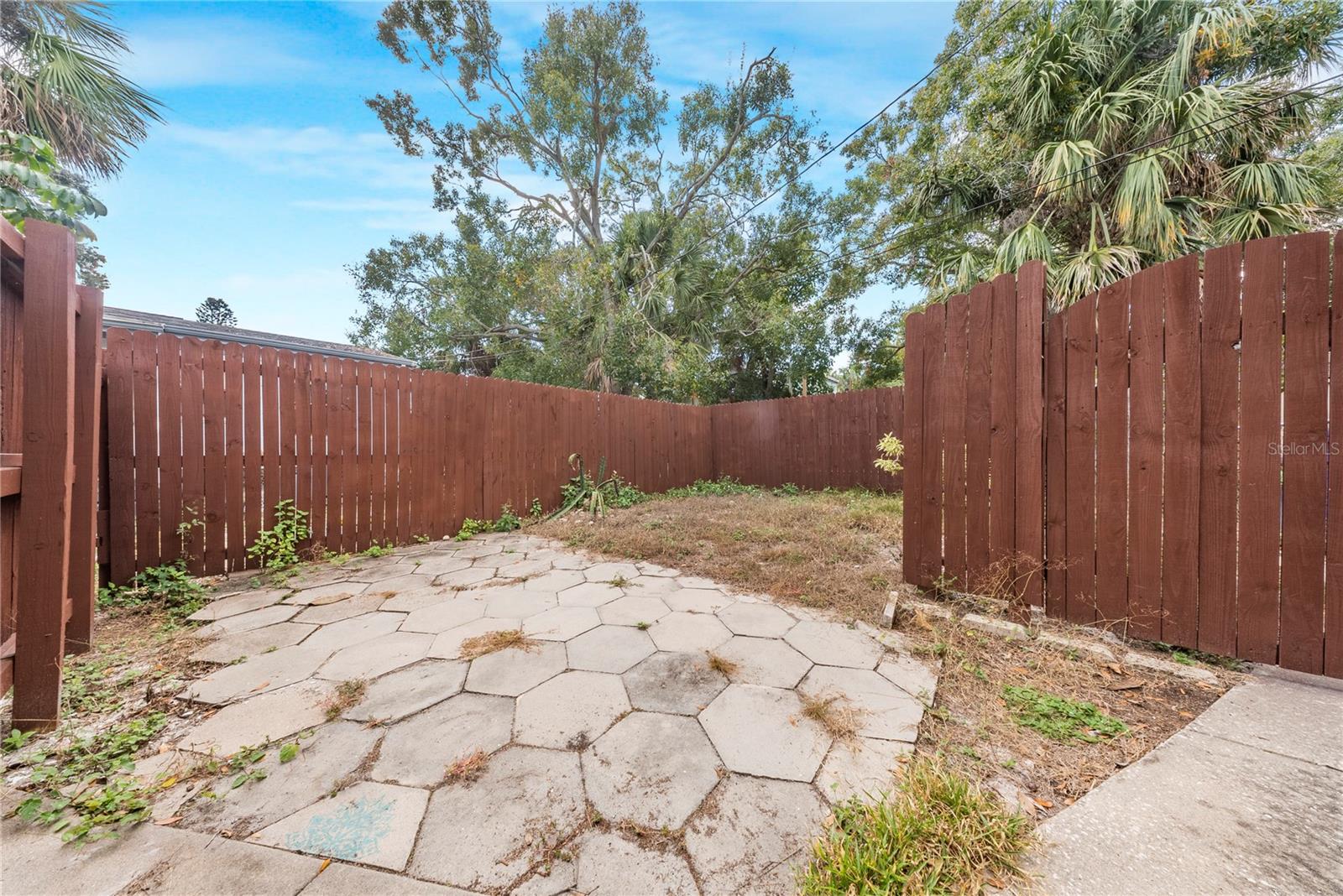 BAYOU VIEW - Residential