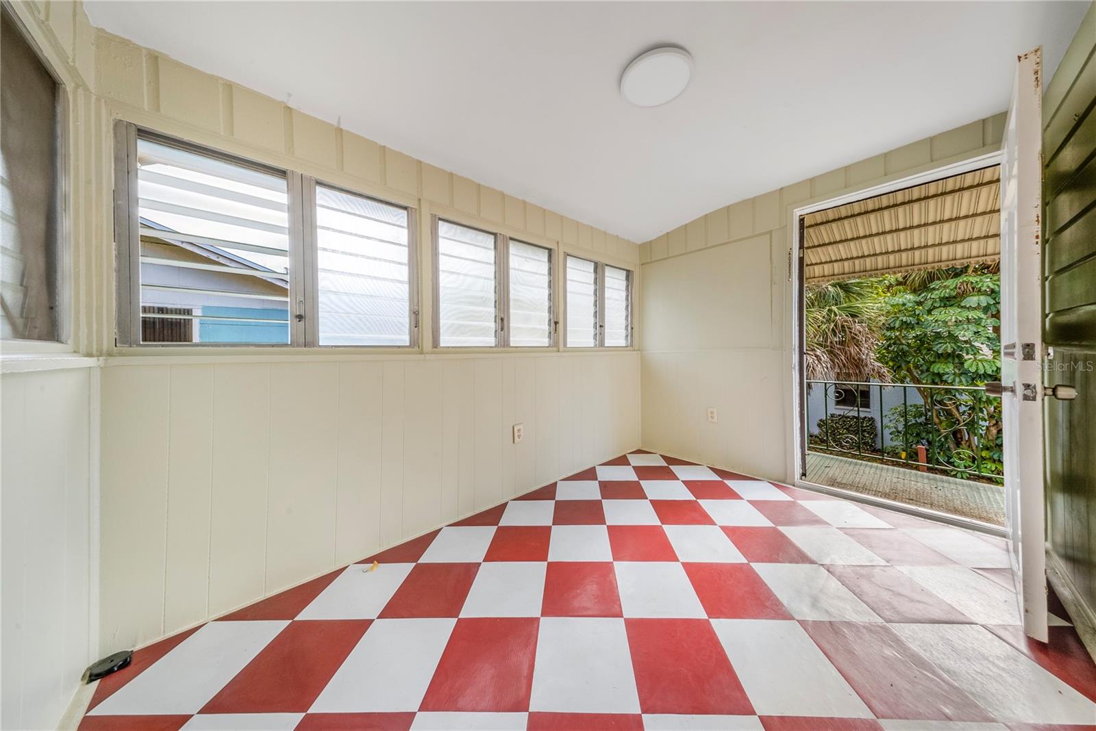 BAYOU VIEW - Residential