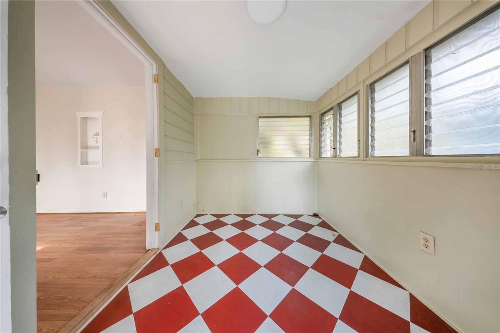 BAYOU VIEW - Residential