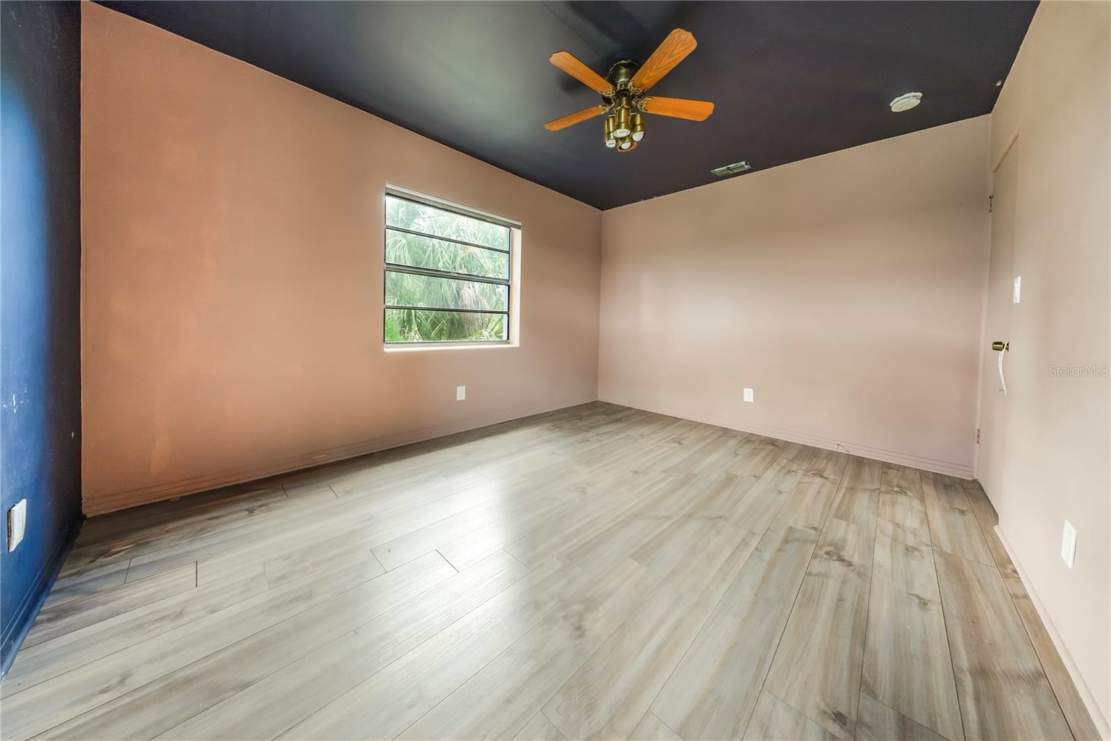 BAYOU VIEW - Residential