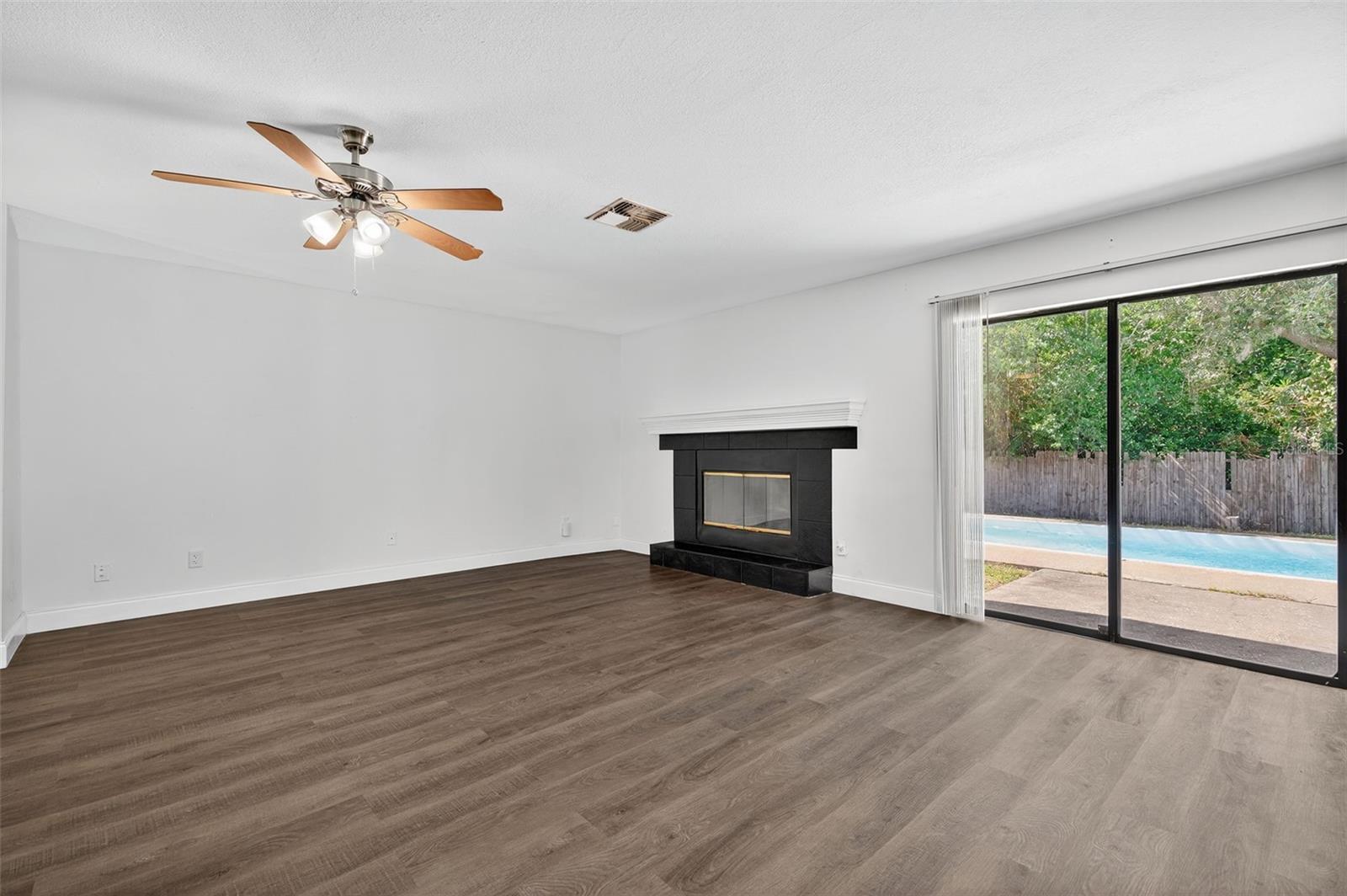 EAST GATE ESTATES - Residential