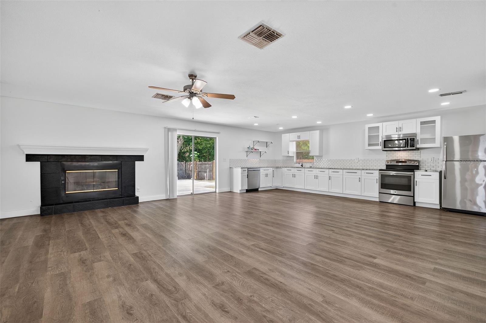 EAST GATE ESTATES - Residential