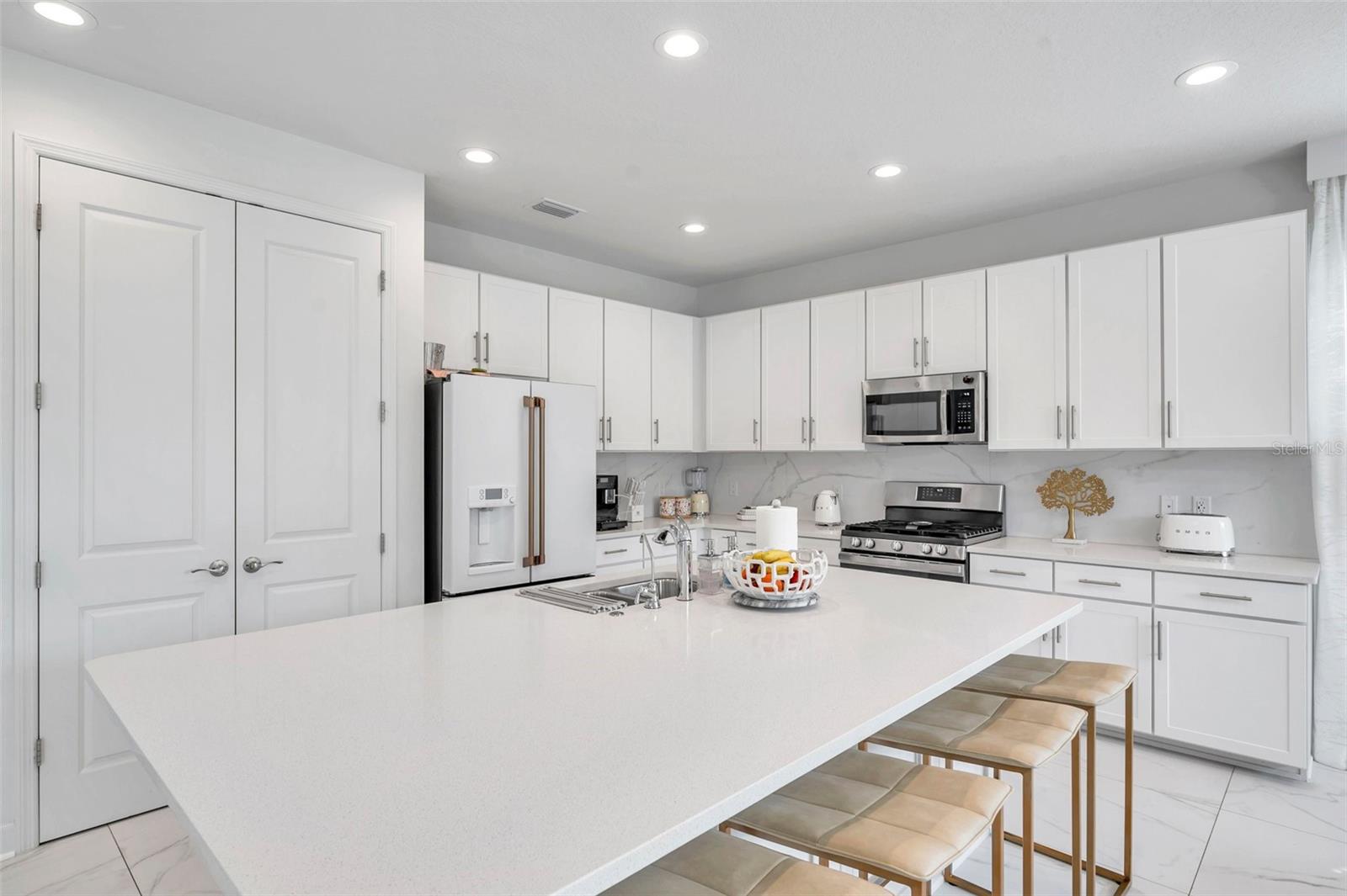 WINDING RDG PH 1 & 2 - Residential Lease