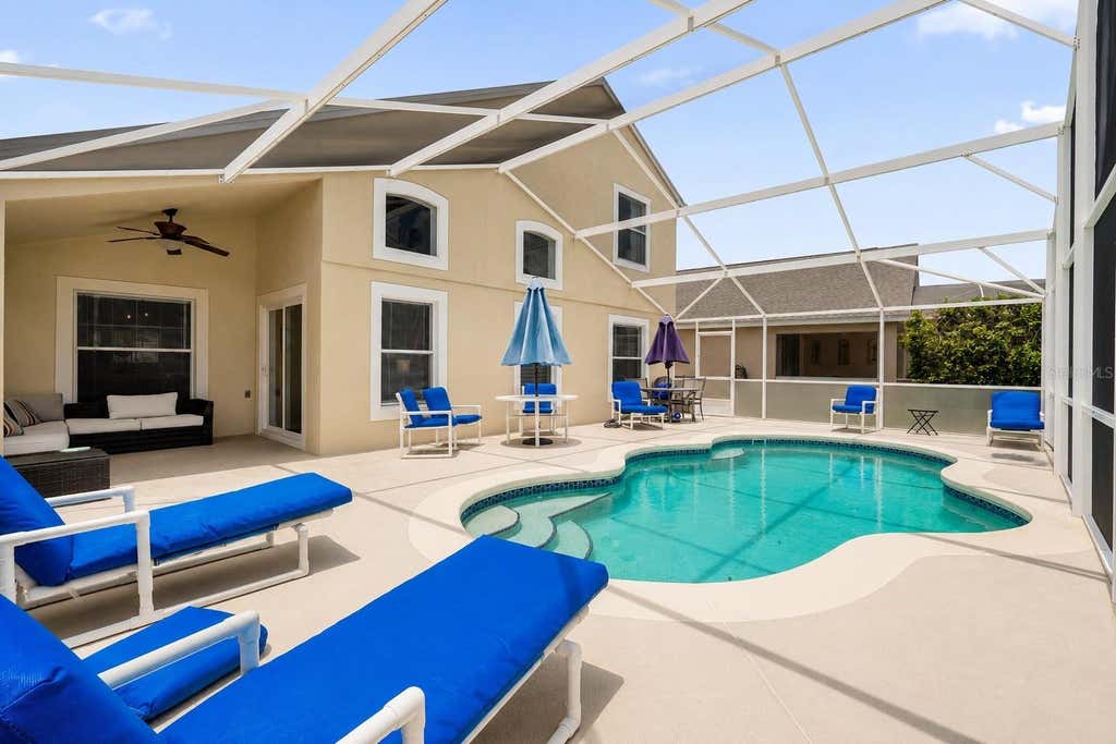 Photo of 204 Gleneagles Drive, Davenport, FL 33897 (MLS # S5153518)