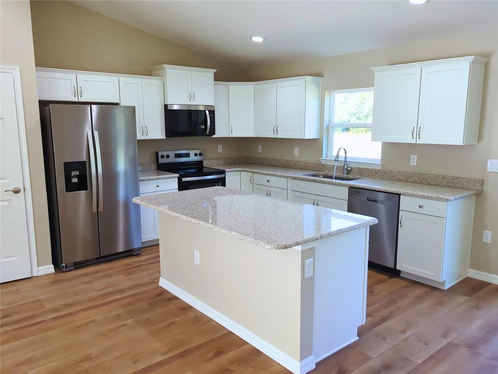 Photo of 33 Locust Course, Ocala, FL 34472 (MLS # OM714796)