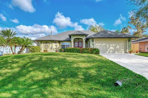 A home in PORT CHARLOTTE