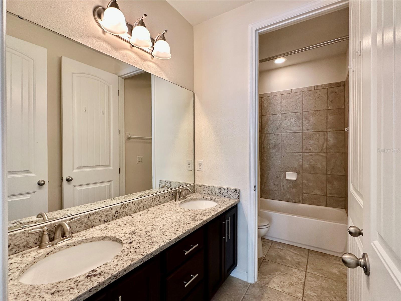 SUMMERPORT TRAIL PH 2 - Residential Lease